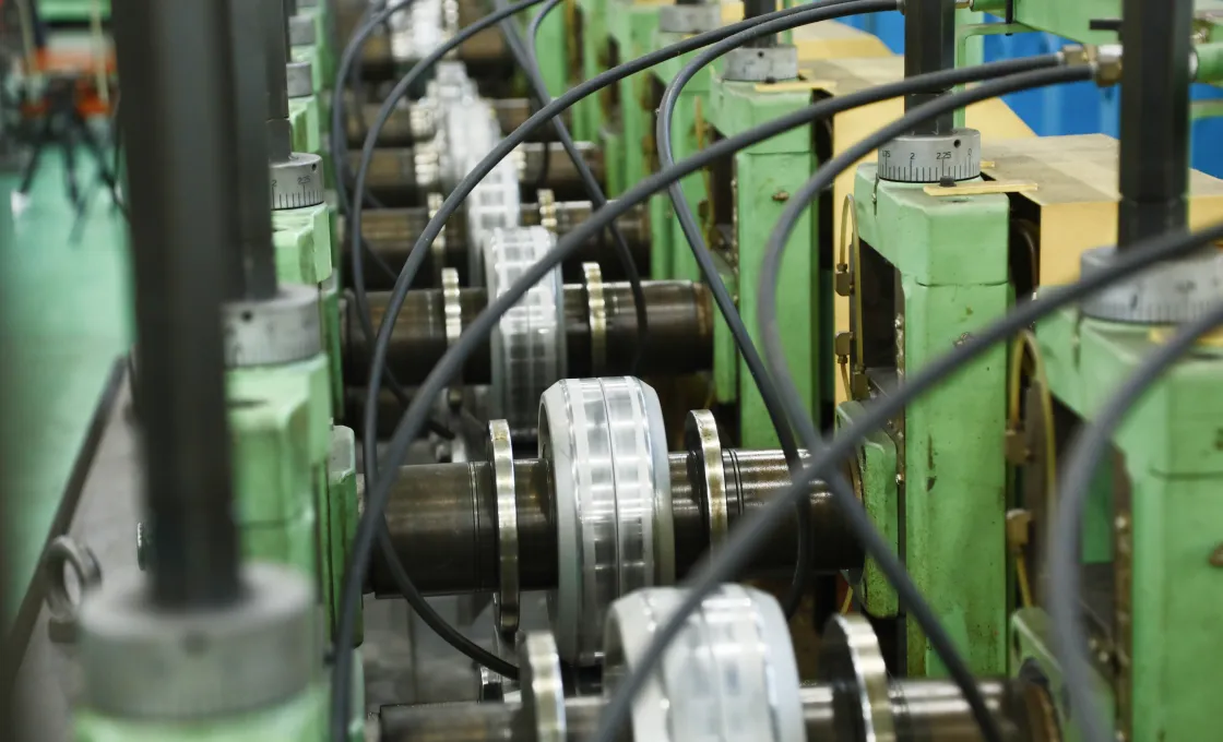 ロールフォーミング